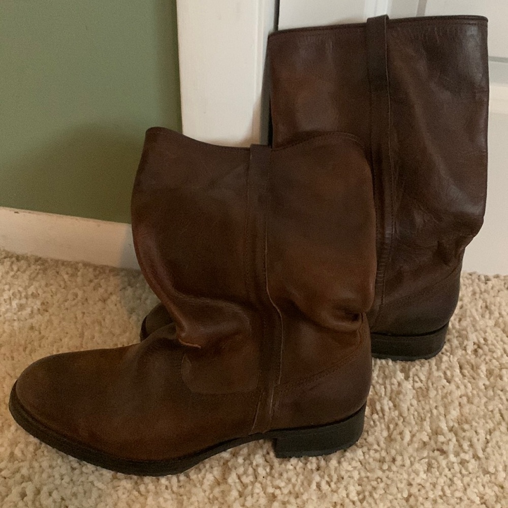 Never worn brown leather boots